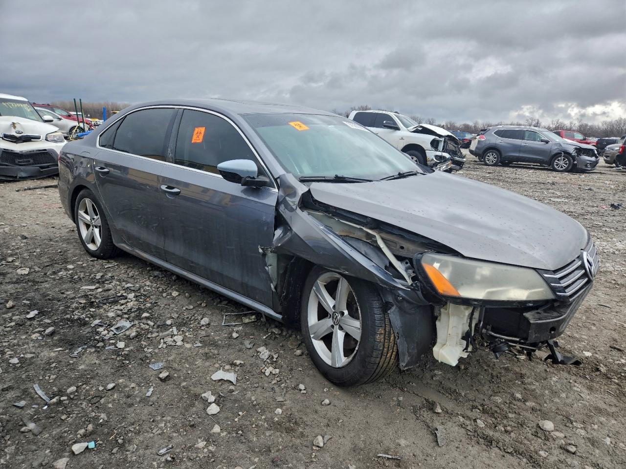 2012 VOLKSWAGEN PASSAT SE photo 10