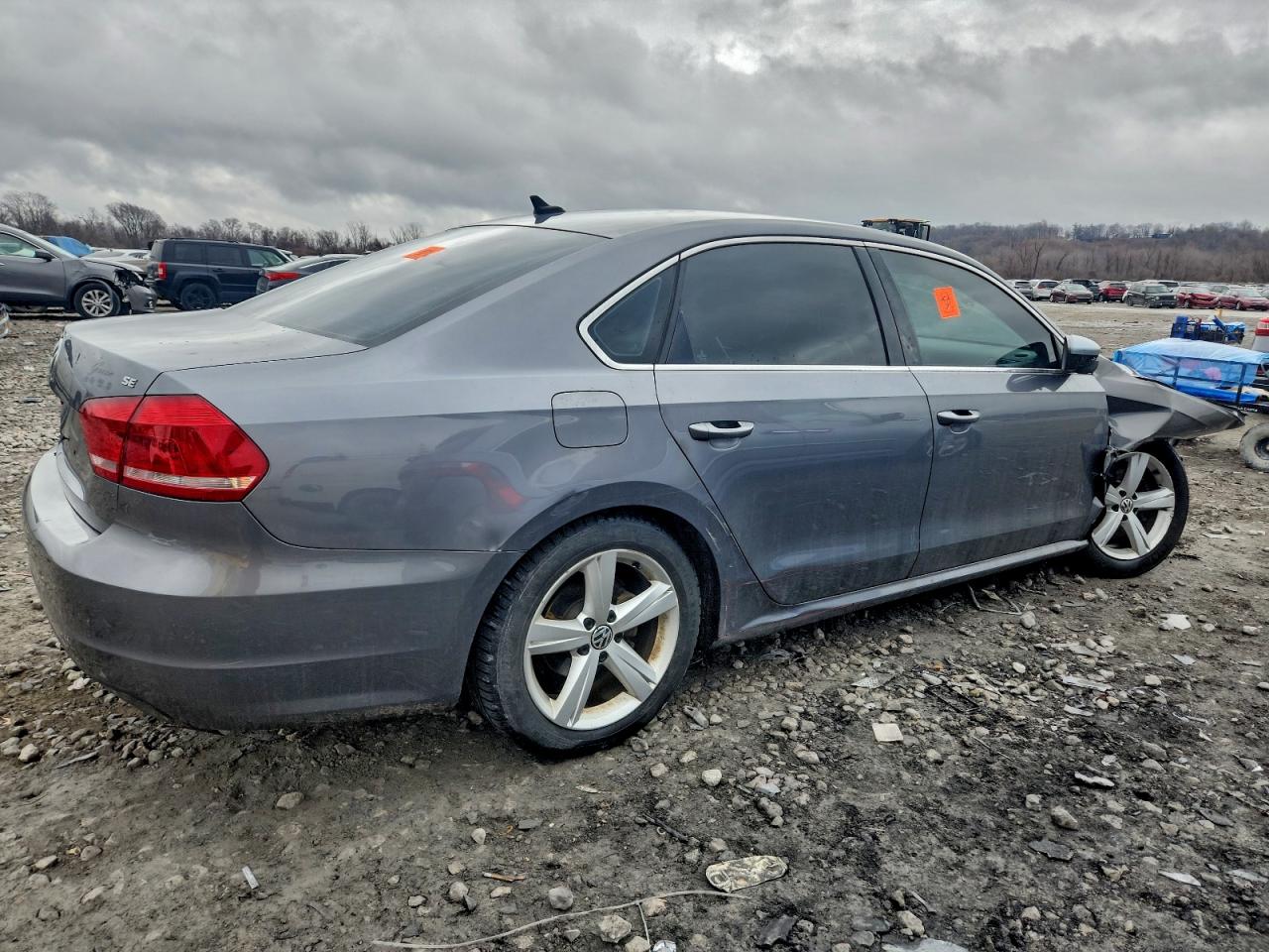 2012 VOLKSWAGEN PASSAT SE photo 7