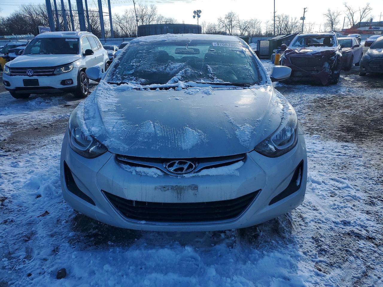 2016 HYUNDAI ELANTRA SE photo 5