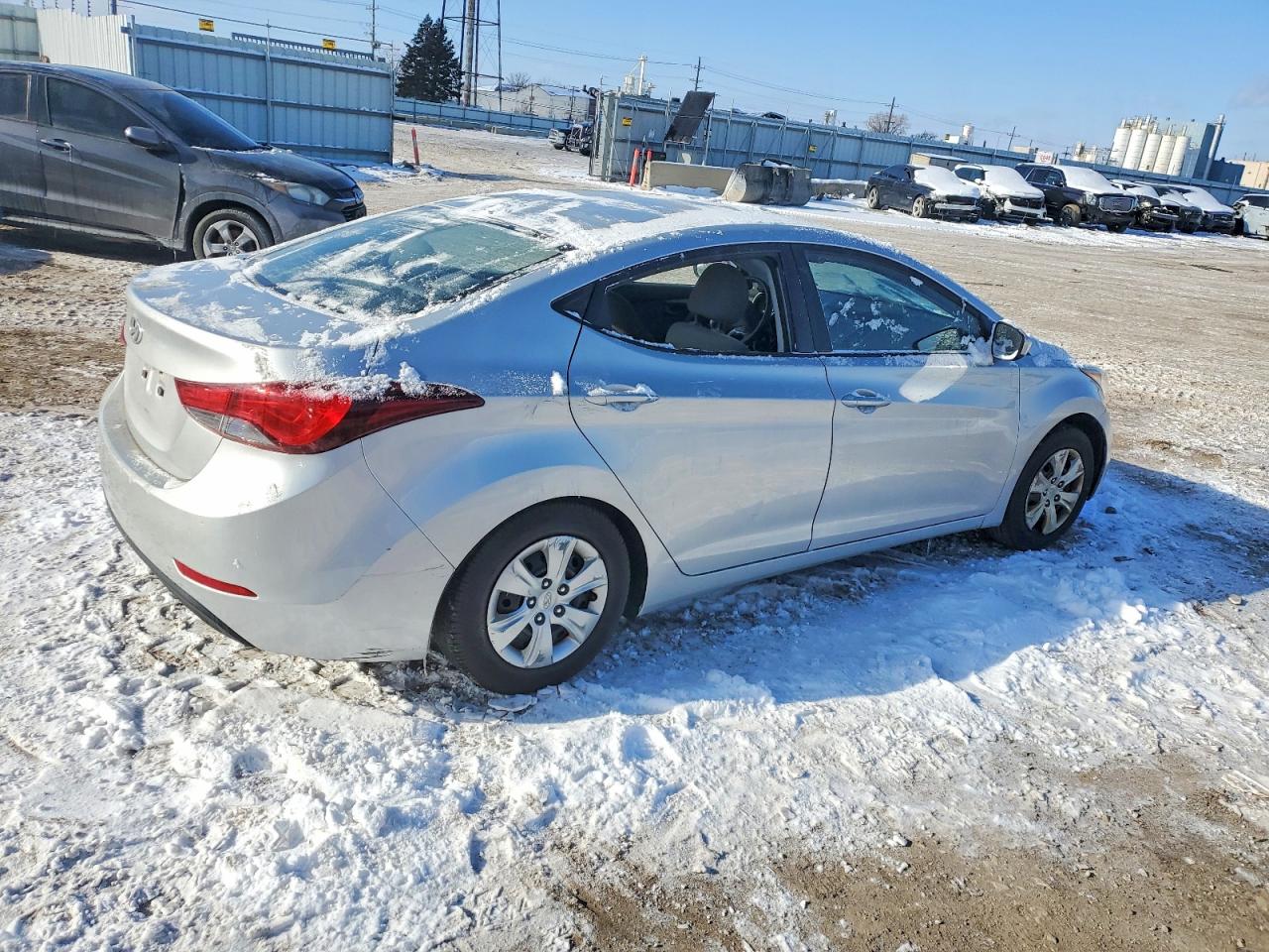 2016 HYUNDAI ELANTRA SE photo 3