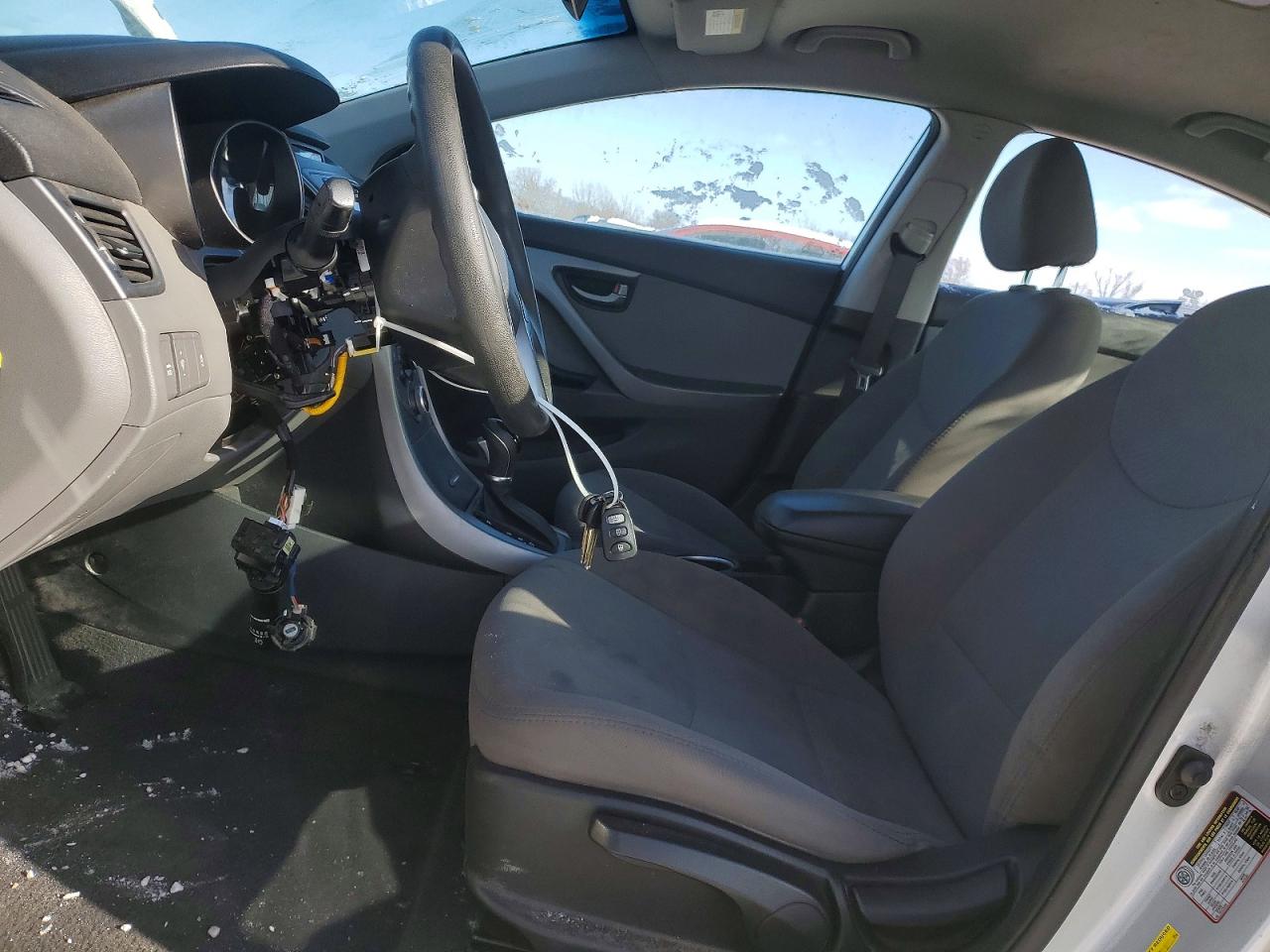 2016 HYUNDAI ELANTRA SE photo 7