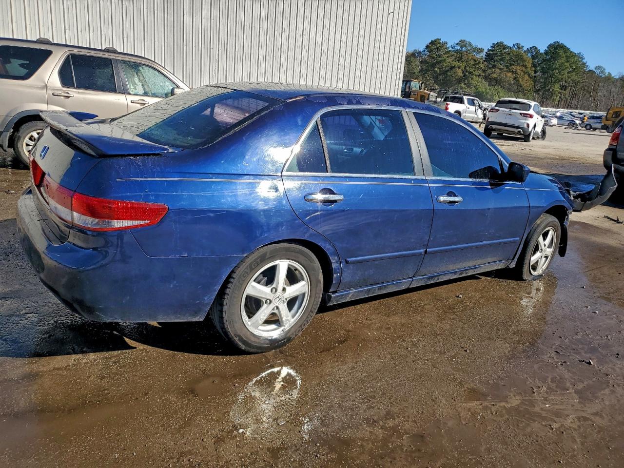 2004 HONDA ACCORD LX photo 7