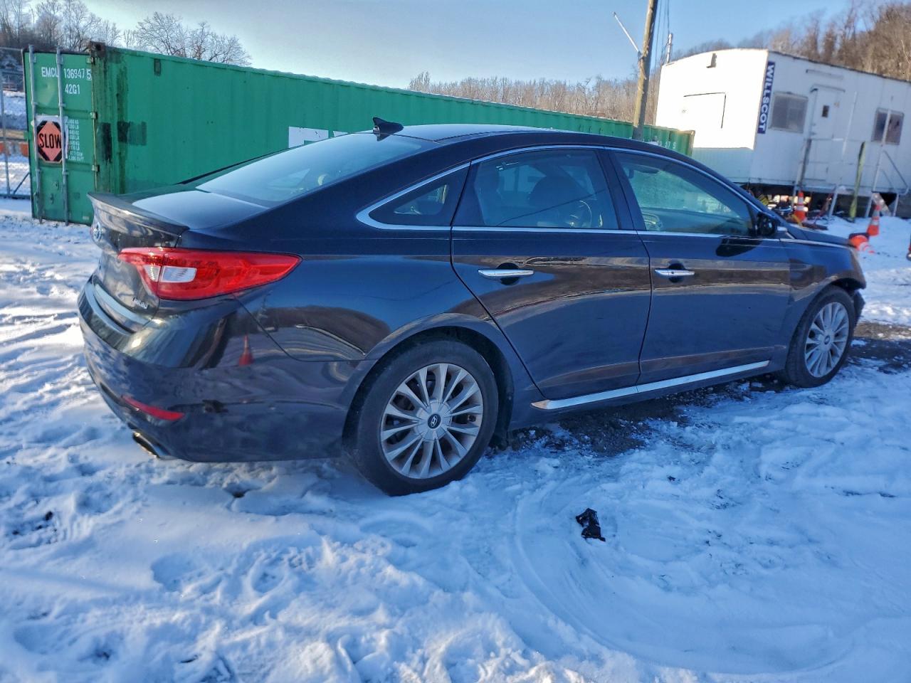 2015 HYUNDAI SONATA SPORT photo 3