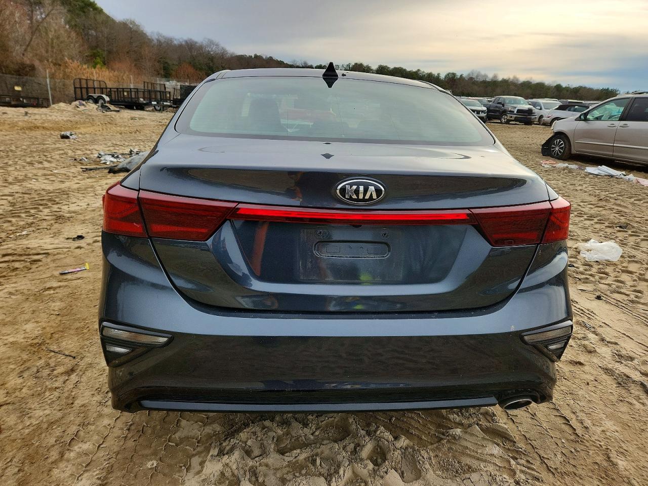 2021 KIA FORTE FE photo 11