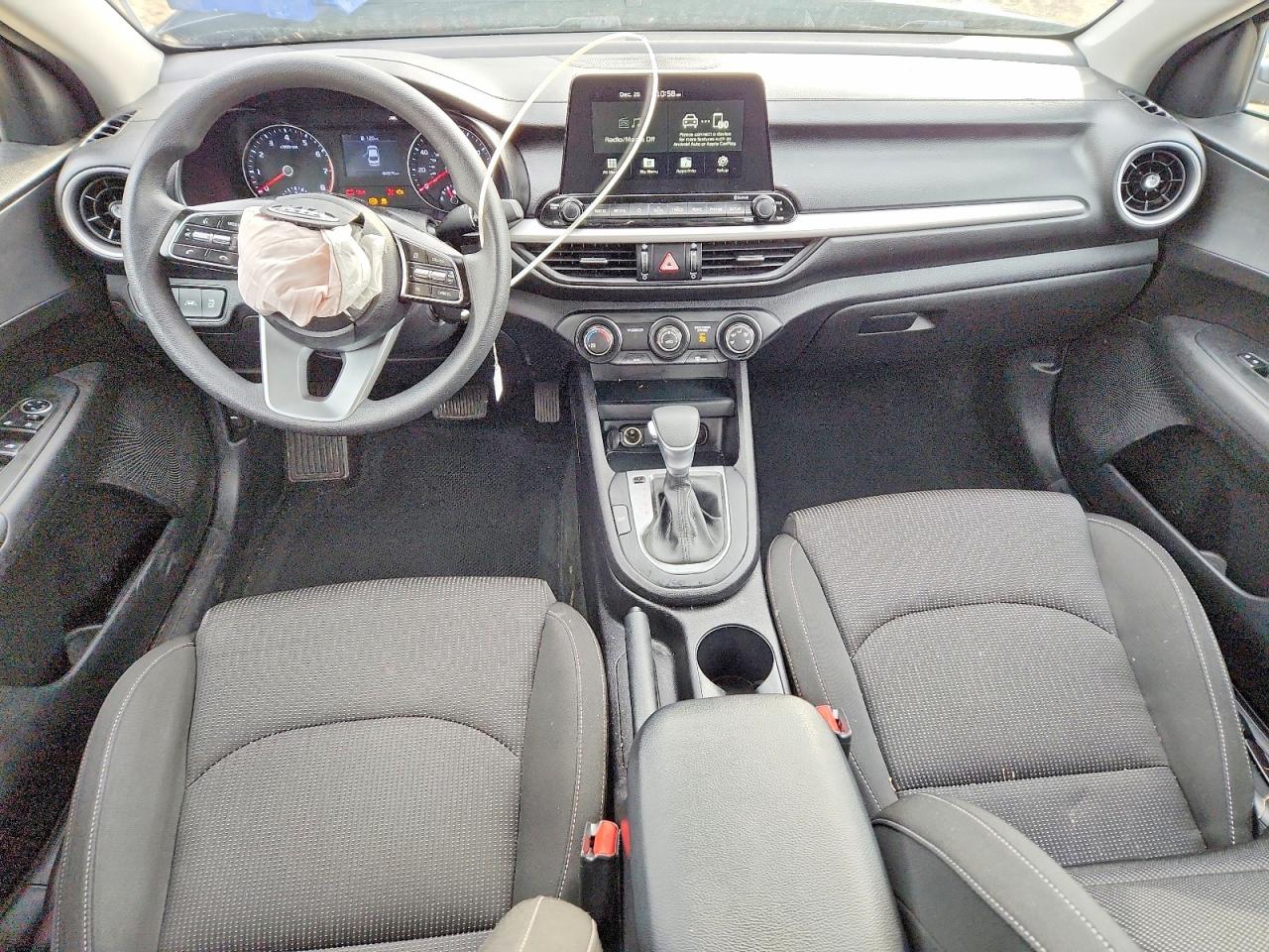 2021 KIA FORTE FE photo 15