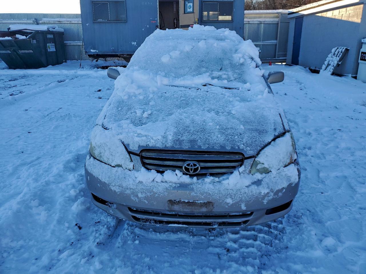 2003 TOYOTA COROLLA CE photo 9