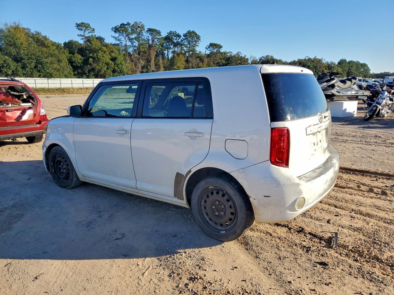 2010 TOYOTA SCION XB photo 2