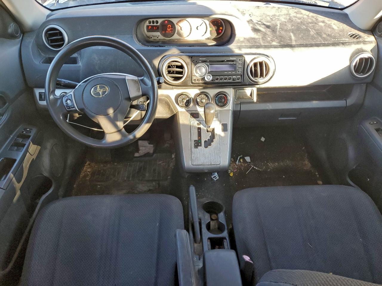 2010 TOYOTA SCION XB photo 8