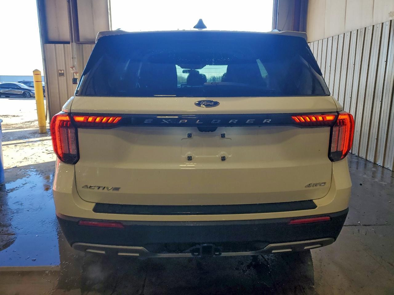 2025 FORD EXPLORER ACTIVE photo 11