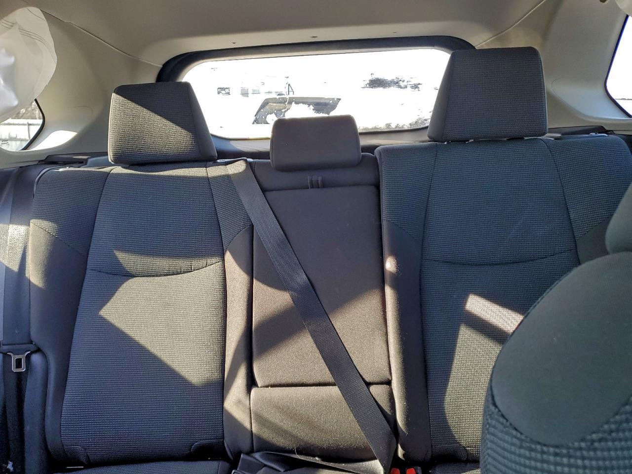 2022 TOYOTA RAV4 LE photo 10