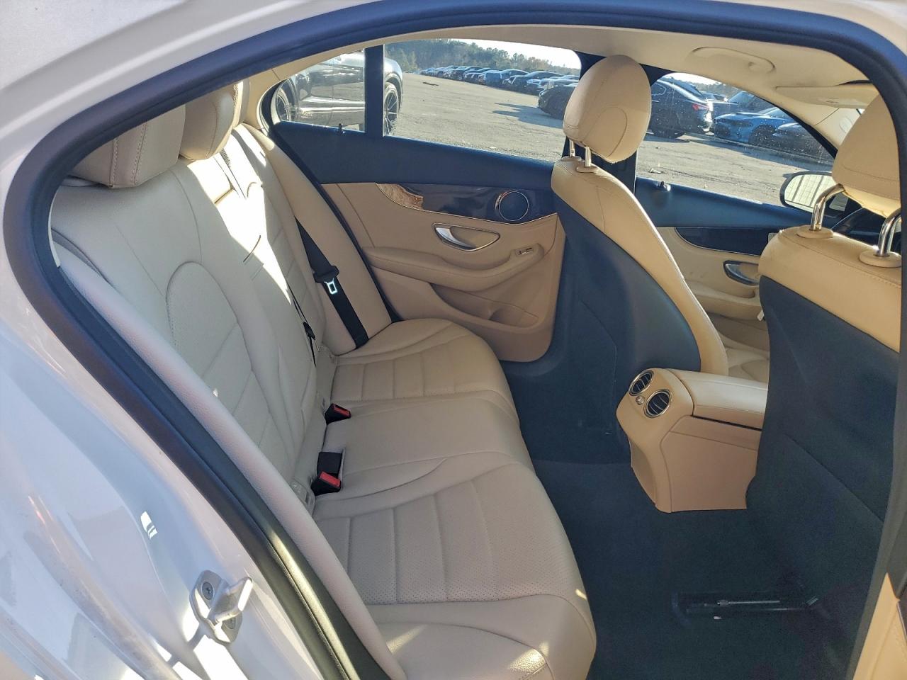 2015 MERCEDES-BENZ C 300 photo 10