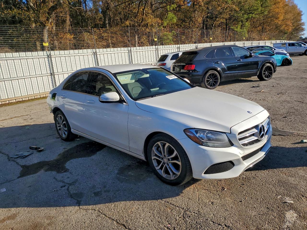 2015 MERCEDES-BENZ C 300 photo 4