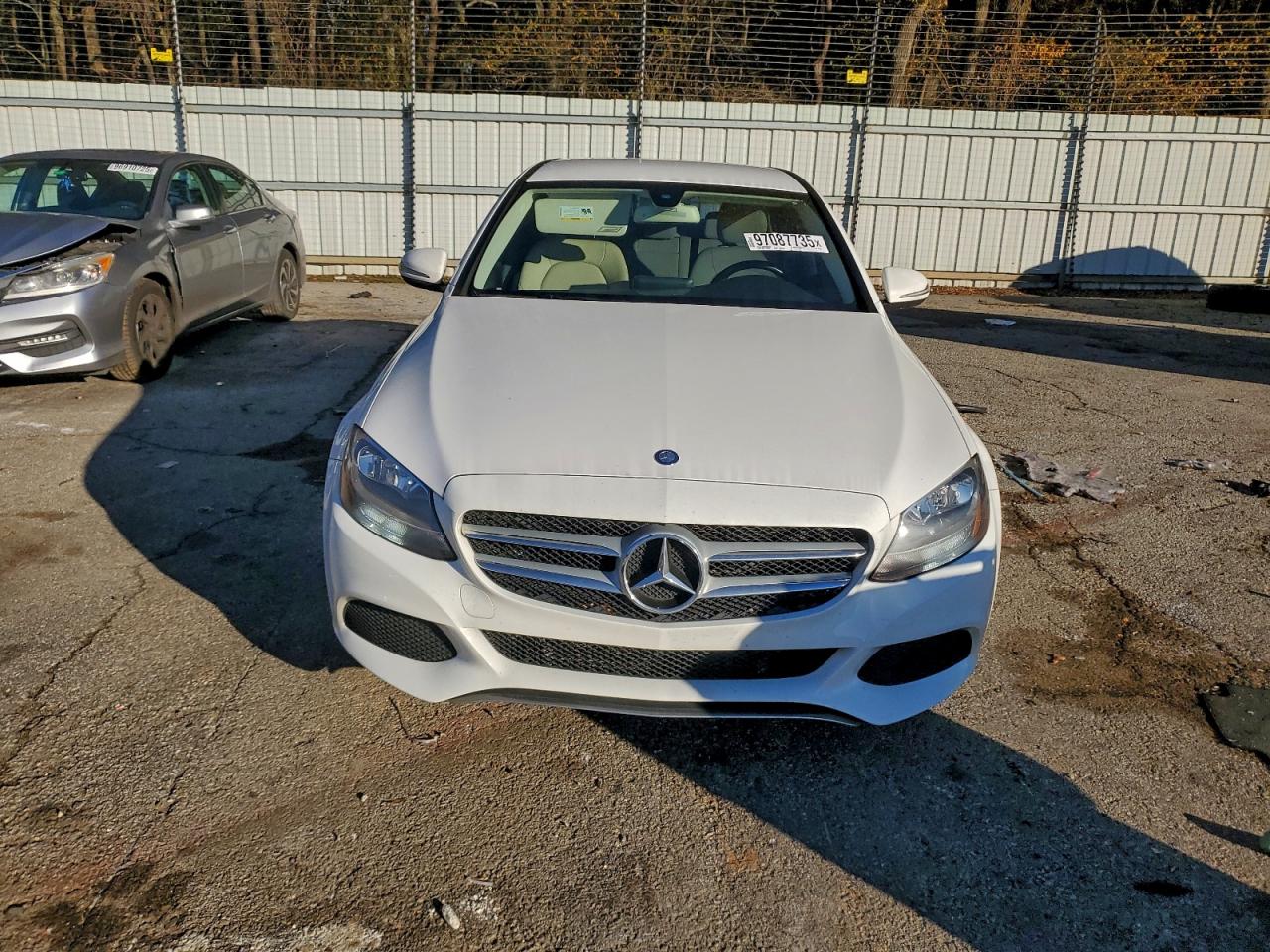 2015 MERCEDES-BENZ C 300 photo 5