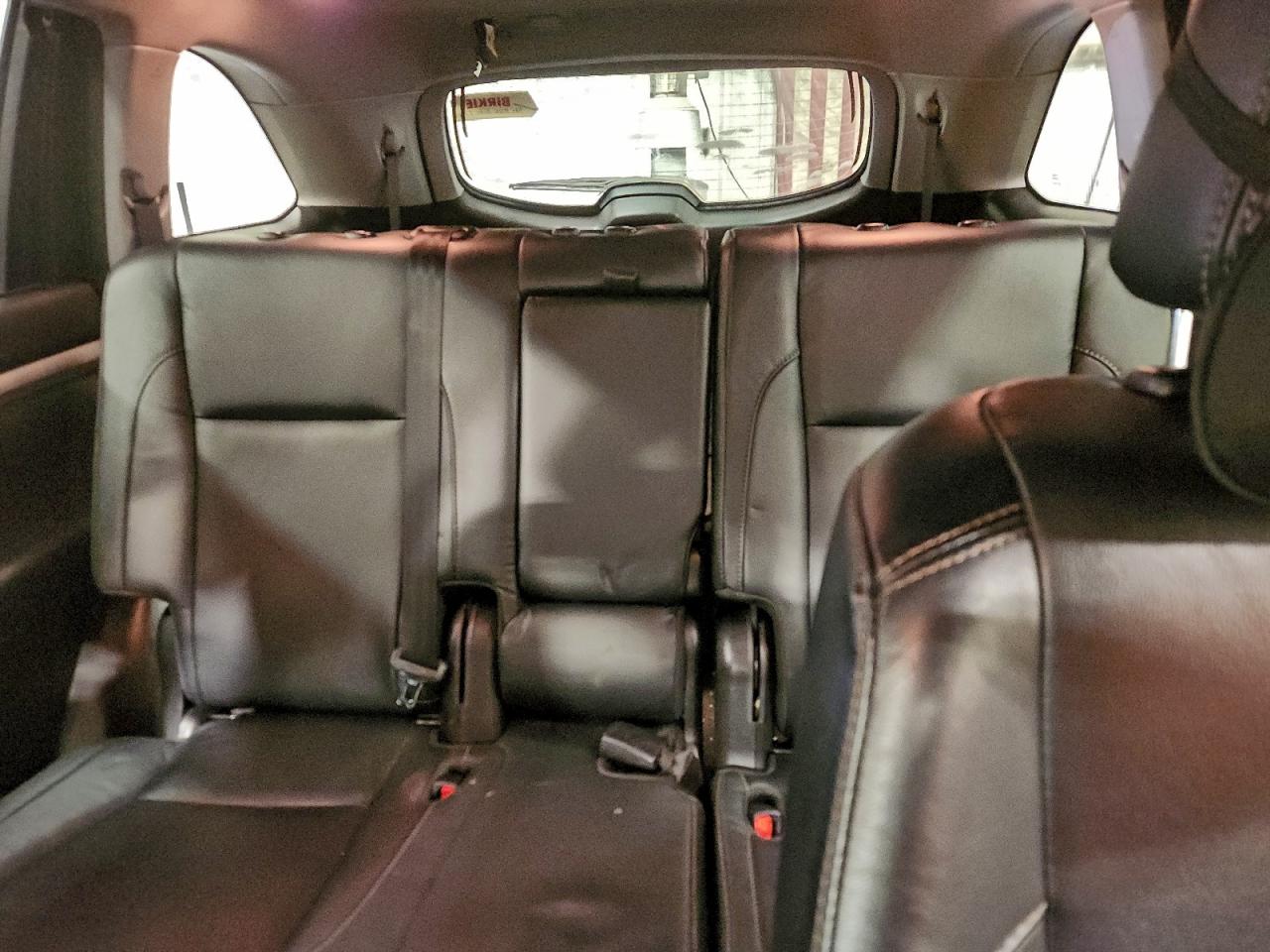 2017 TOYOTA HIGHLANDER SE photo 19