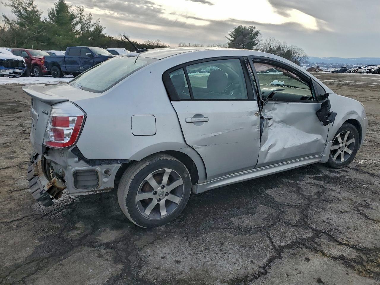 2012 NISSAN SENTRA 2.0 photo 5