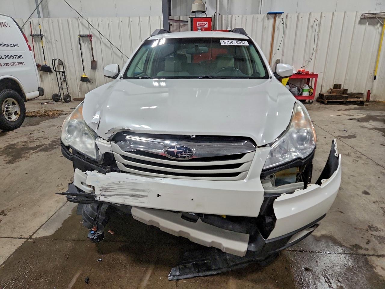2010 SUBARU OUTBACK 2.5I PREMIUM photo 9