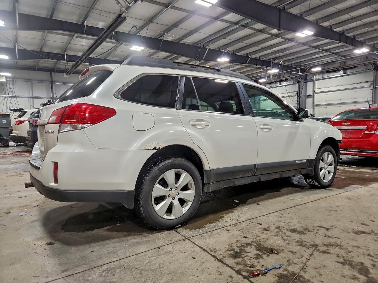 2010 SUBARU OUTBACK 2.5I PREMIUM photo 5