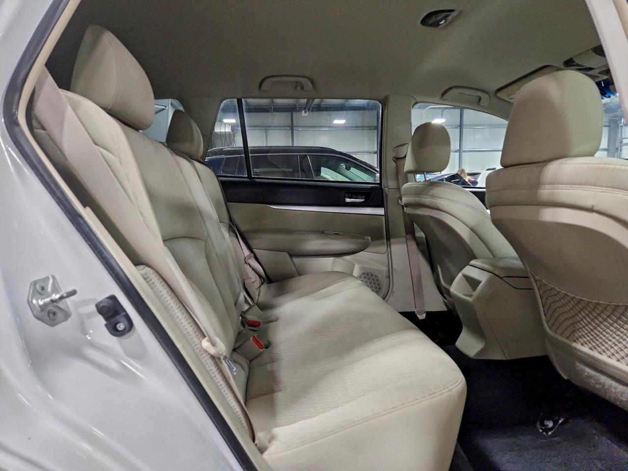 2010 SUBARU OUTBACK 2.5I PREMIUM photo 21