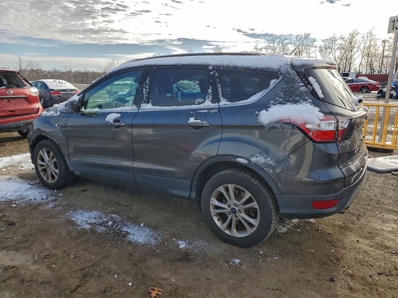 2018 FORD ESCAPE SE photo 4