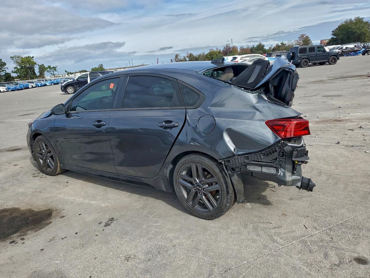 2021 KIA FORTE GT LINE photo 2
