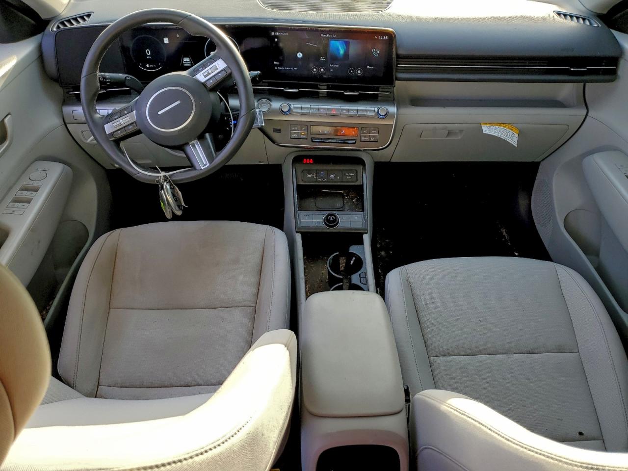 2024 HYUNDAI KONA SEL photo 15