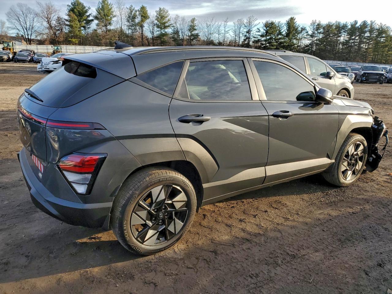 2024 HYUNDAI KONA SEL photo 5