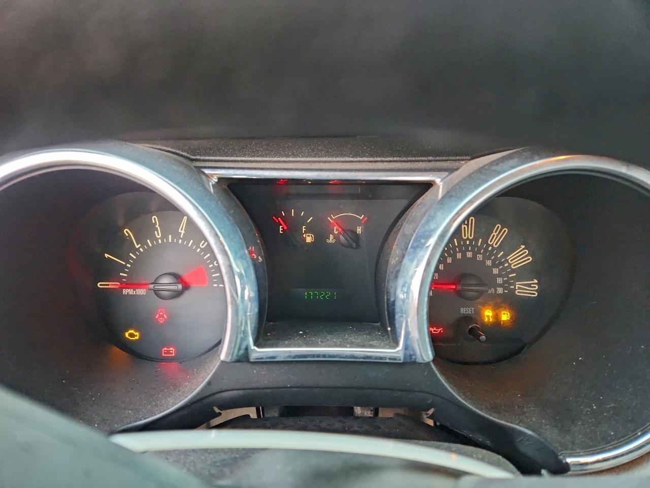 2005 FORD MUSTANG photo 25