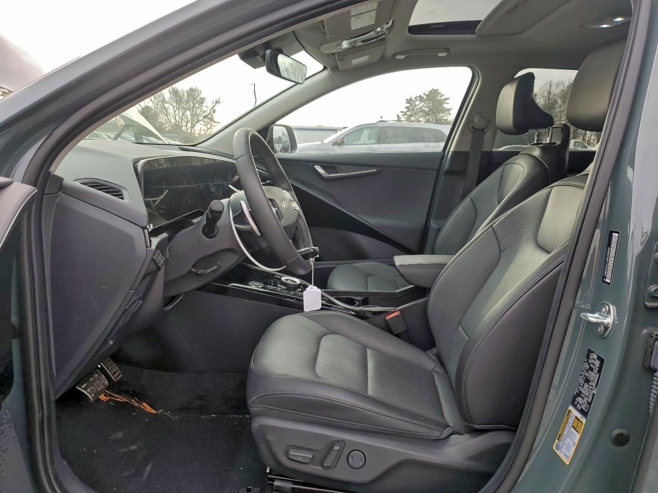 2024 KIA NIRO SX TOURING photo 13