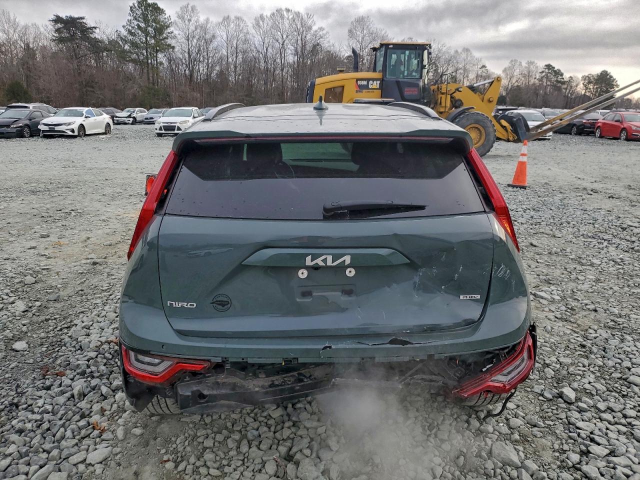 2024 KIA NIRO SX TOURING photo 11