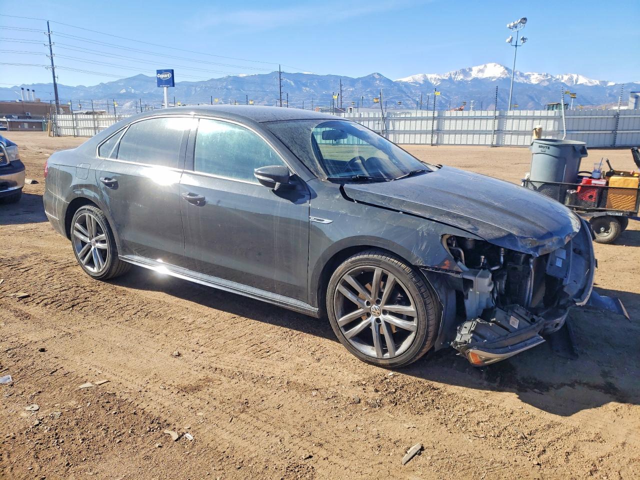 2018 VOLKSWAGEN PASSAT S photo 4