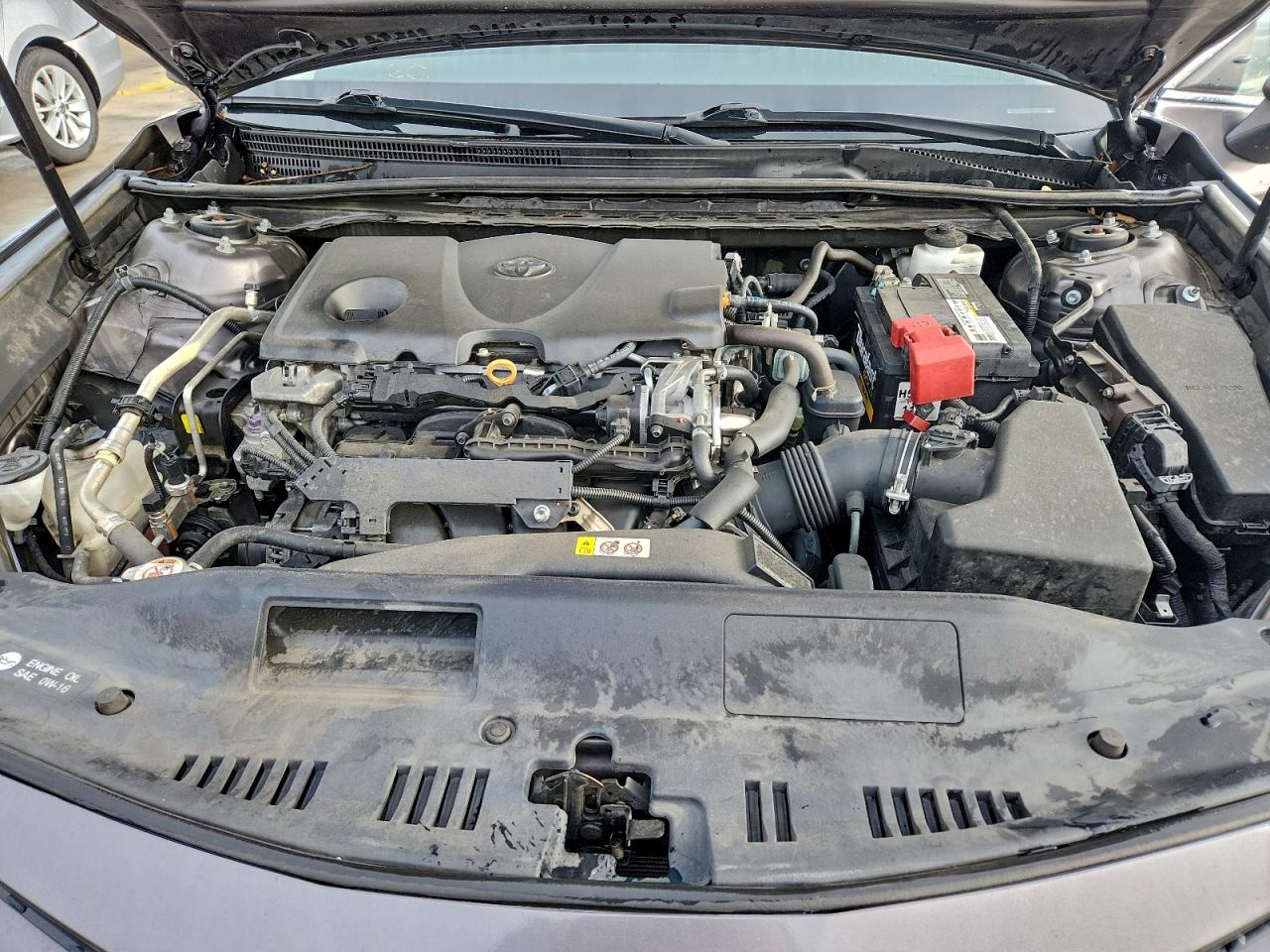 2020 TOYOTA CAMRY LE photo 11