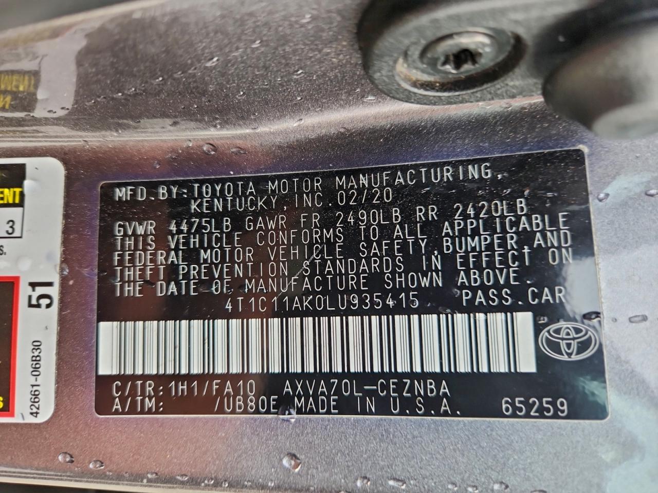 2020 TOYOTA CAMRY LE photo 12