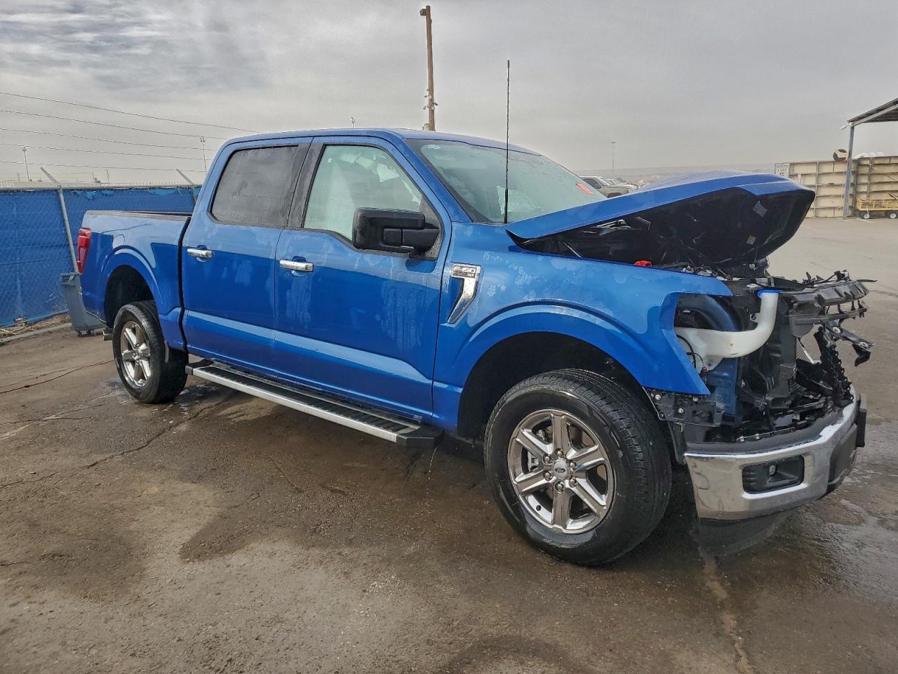 2025 FORD F150 XLT photo 4