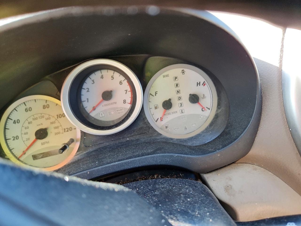 2005 TOYOTA RAV4 photo 9
