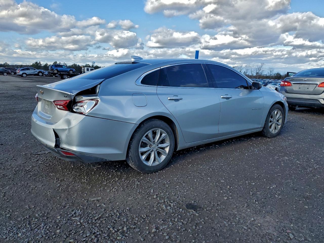 2020 CHEVROLET MALIBU LT photo 5