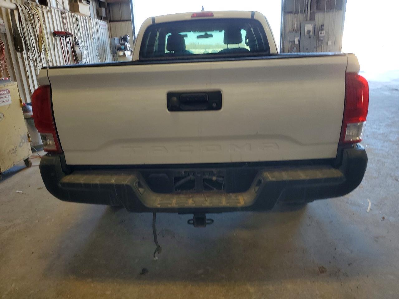 2017 TOYOTA TACOMA ACCESS CAB photo 6