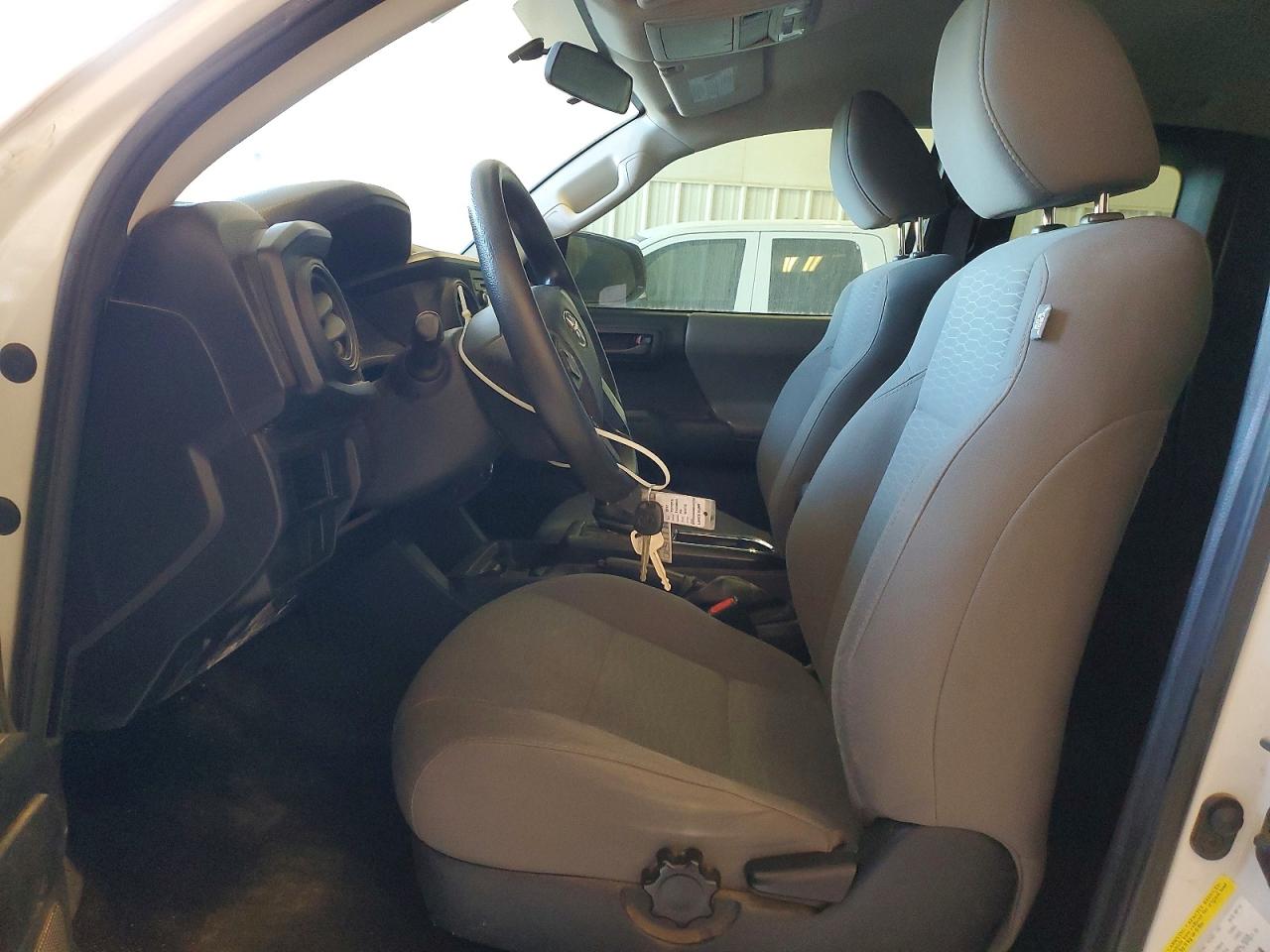 2017 TOYOTA TACOMA ACCESS CAB photo 7