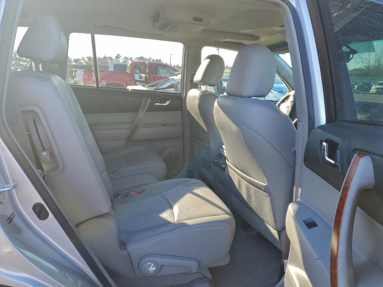2009 TOYOTA HIGHLANDER LIMITED photo 11