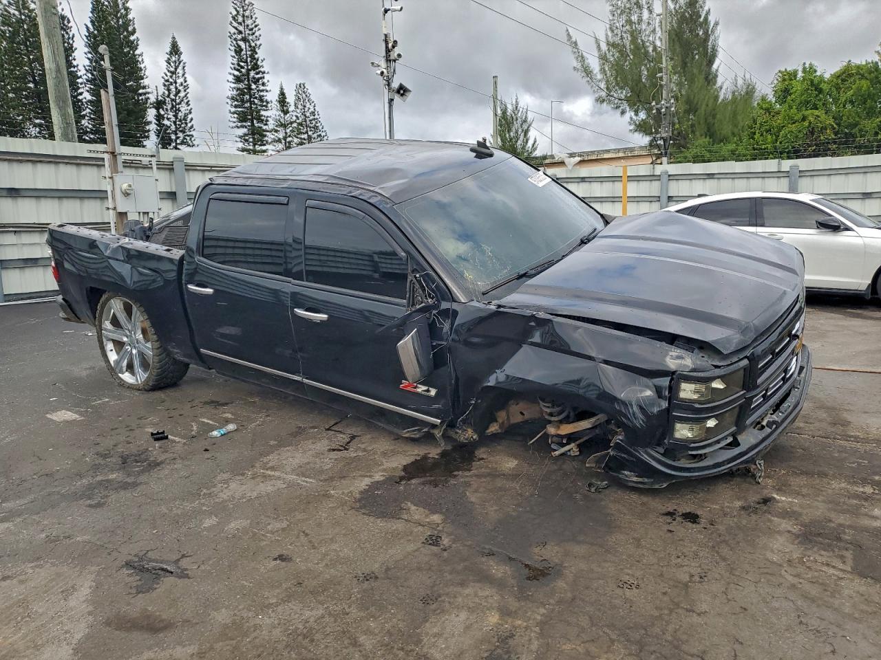 2015 CHEVROLET SILVERADO K1500 LT photo 4