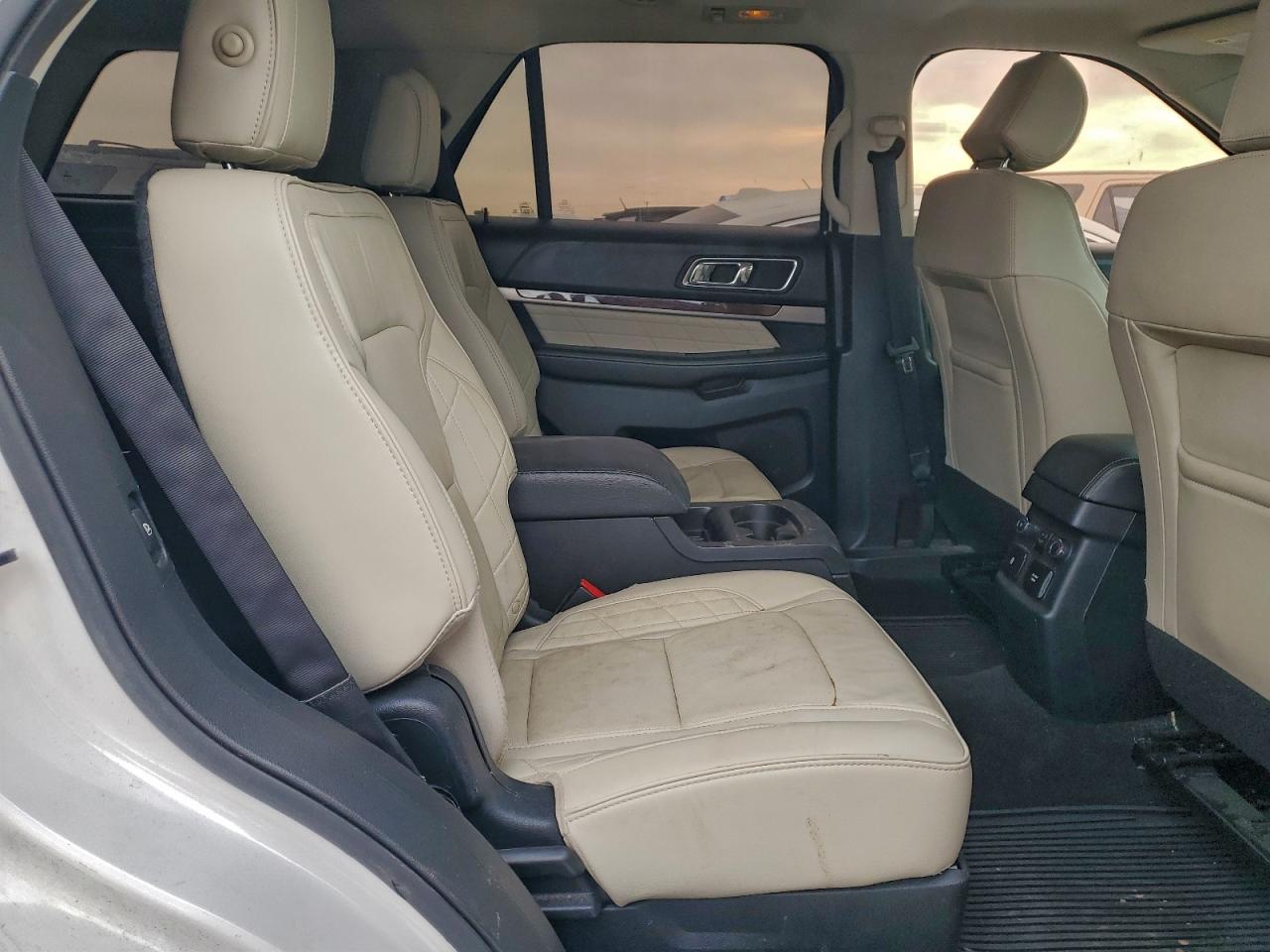 2016 FORD EXPLORER PLATINUM photo 21