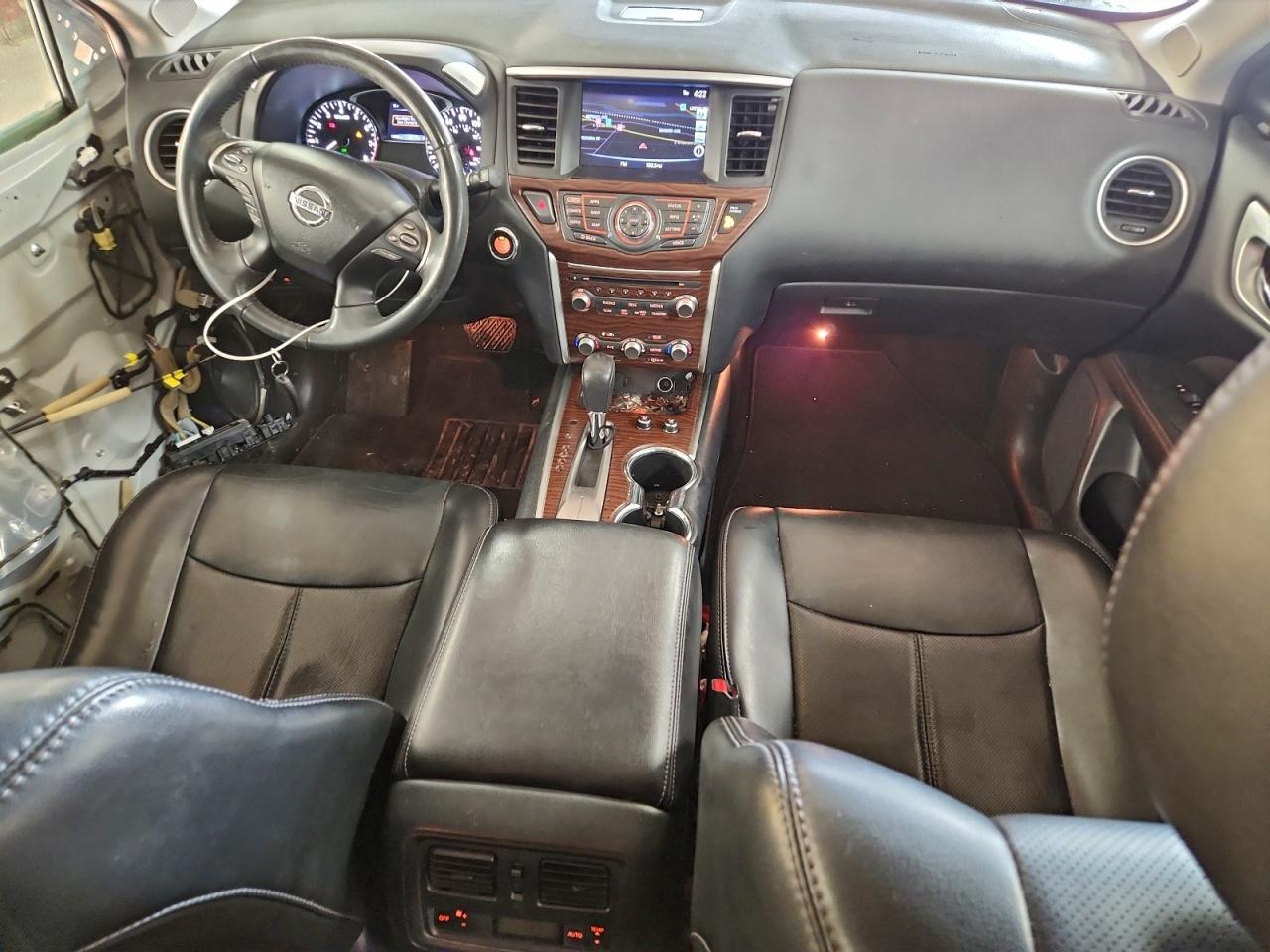 2017 NISSAN PATHFINDER S photo 8