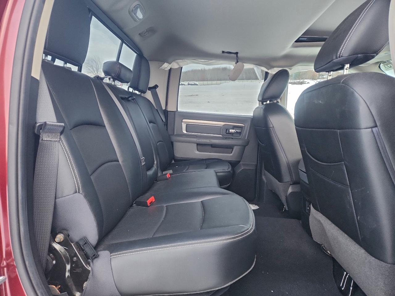 2016 RAM 1500 SLT photo 10