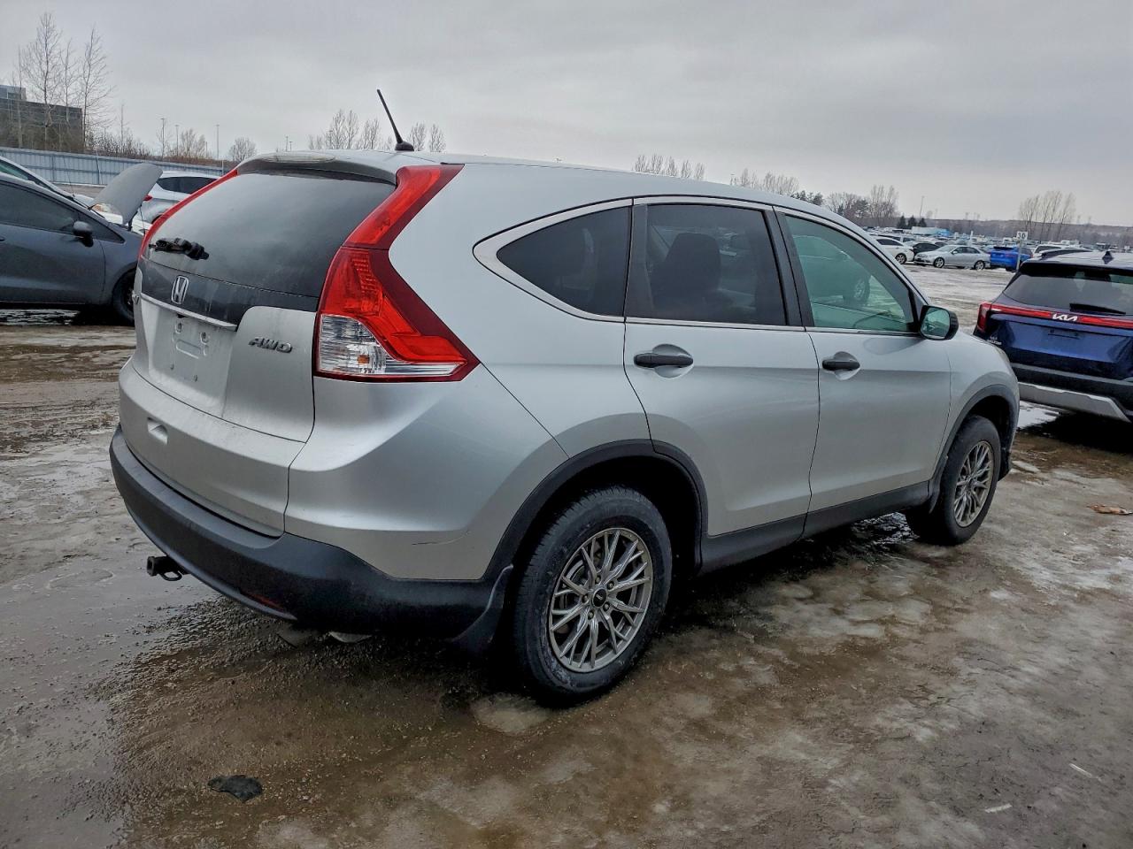 2013 HONDA CR-V LX photo 5