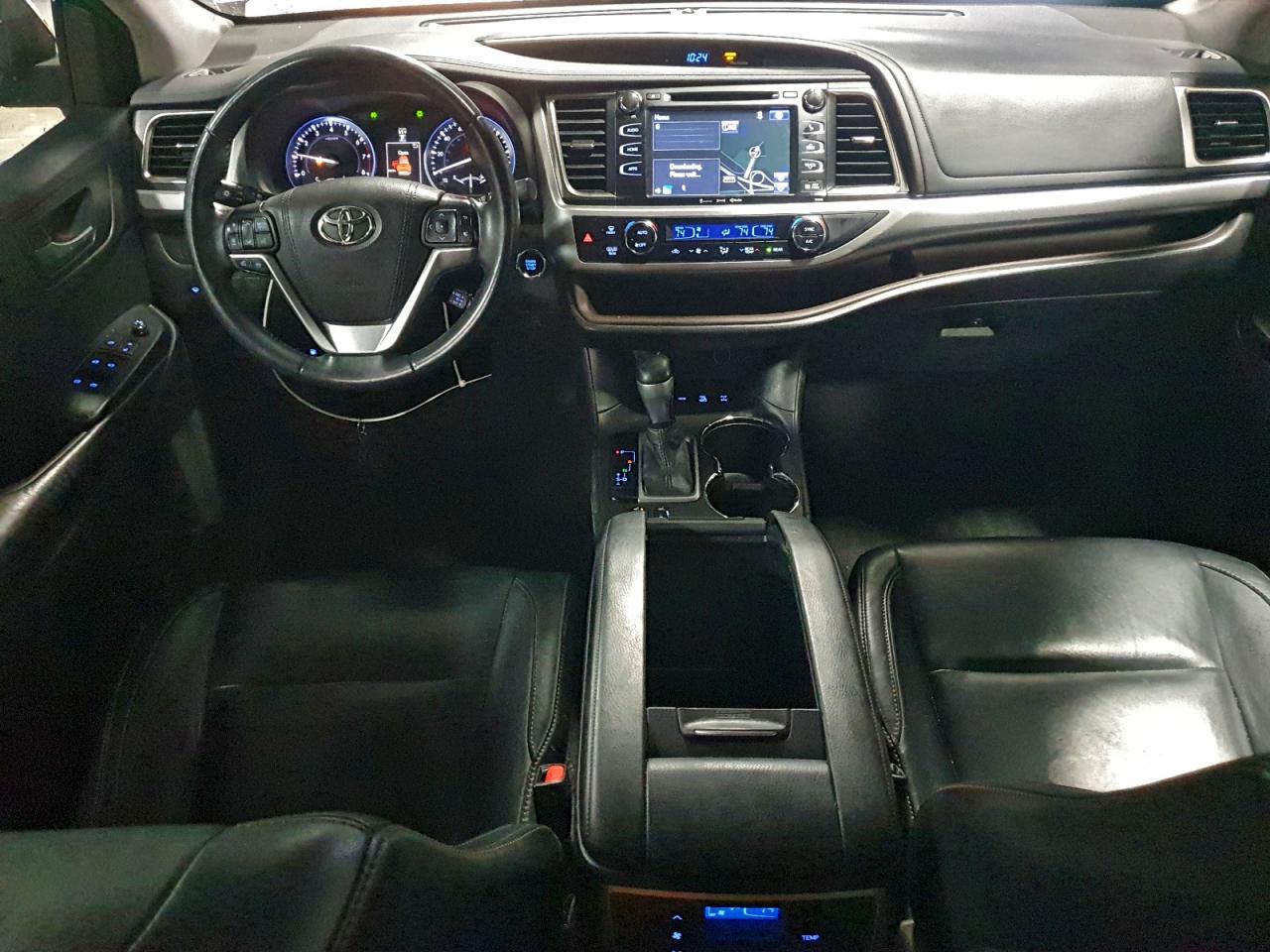2016 TOYOTA HIGHLANDER XLE photo 15