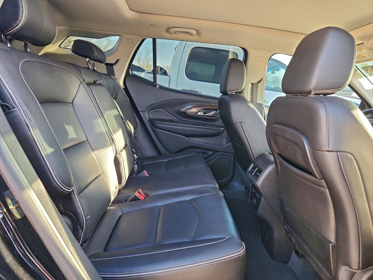 2018 GMC TERRAIN DENALI photo 11