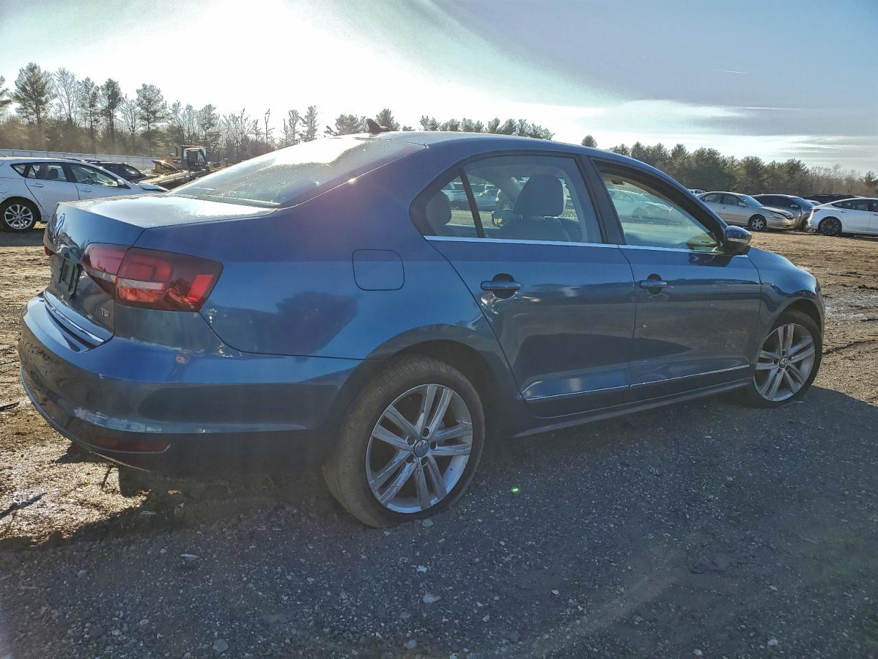 2017 VOLKSWAGEN JETTA SEL photo 3