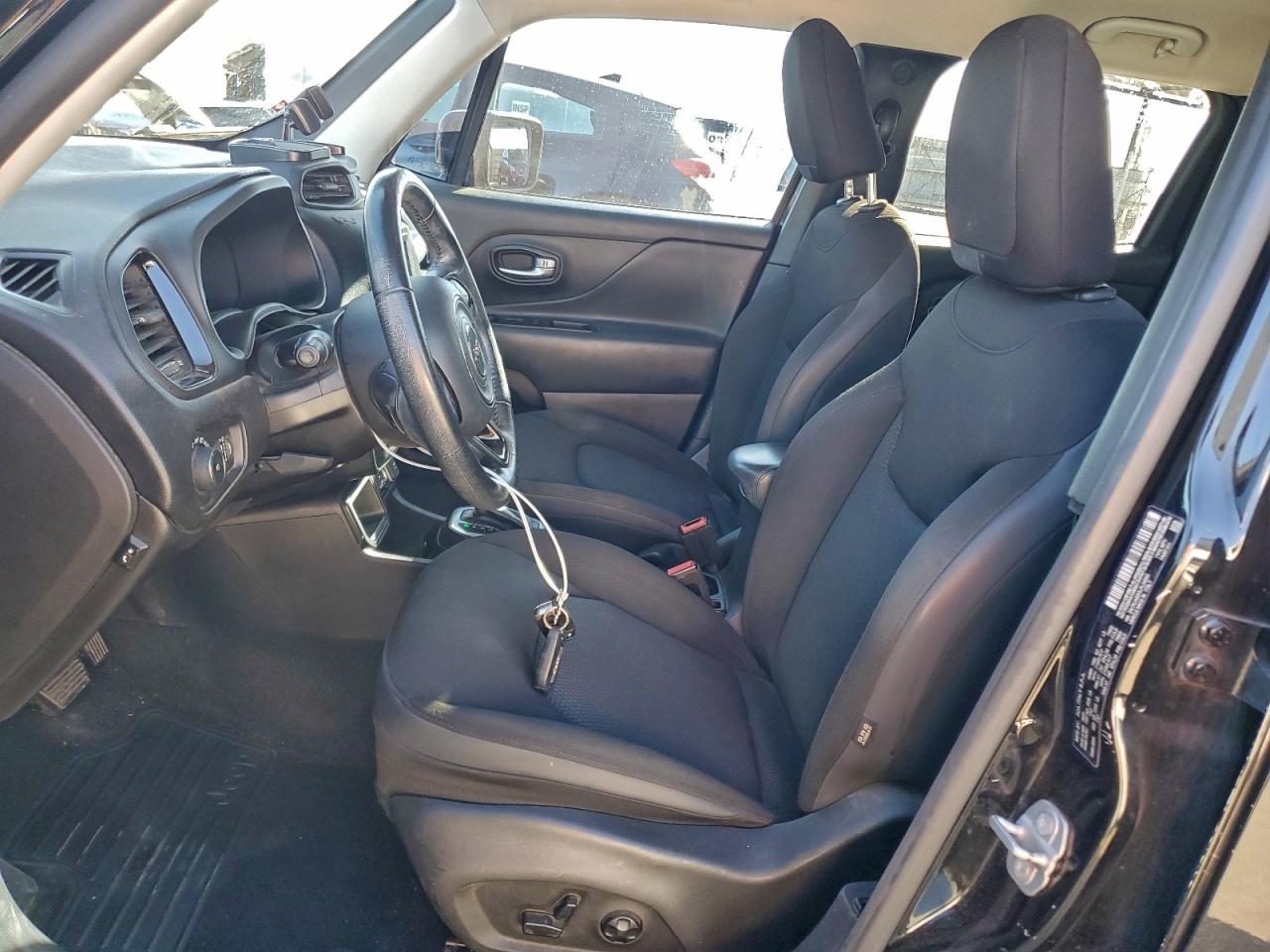 2020 JEEP RENEGADE LATITUDE photo 7