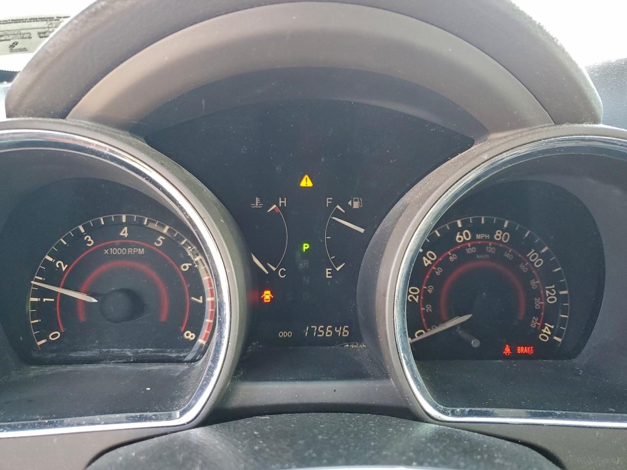 2010 TOYOTA HIGHLANDER SE photo 9