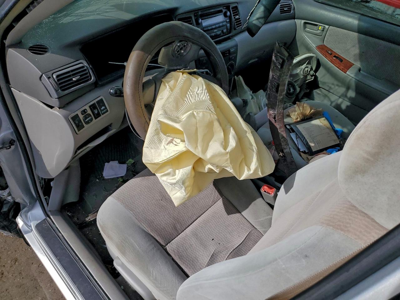2008 TOYOTA COROLLA LE photo 15