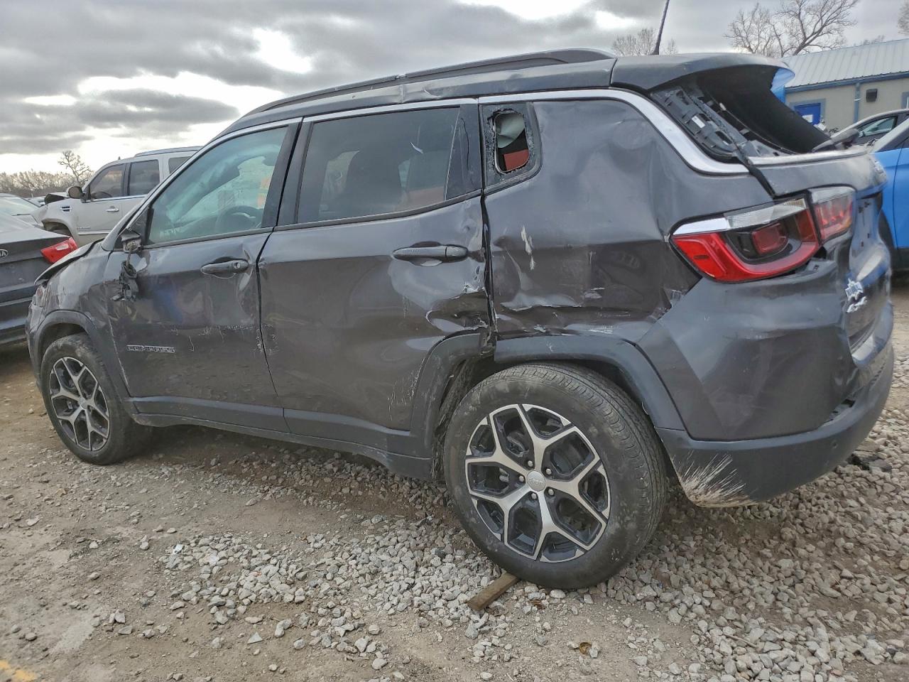 2024 JEEP COMPASS LIMITED photo 3